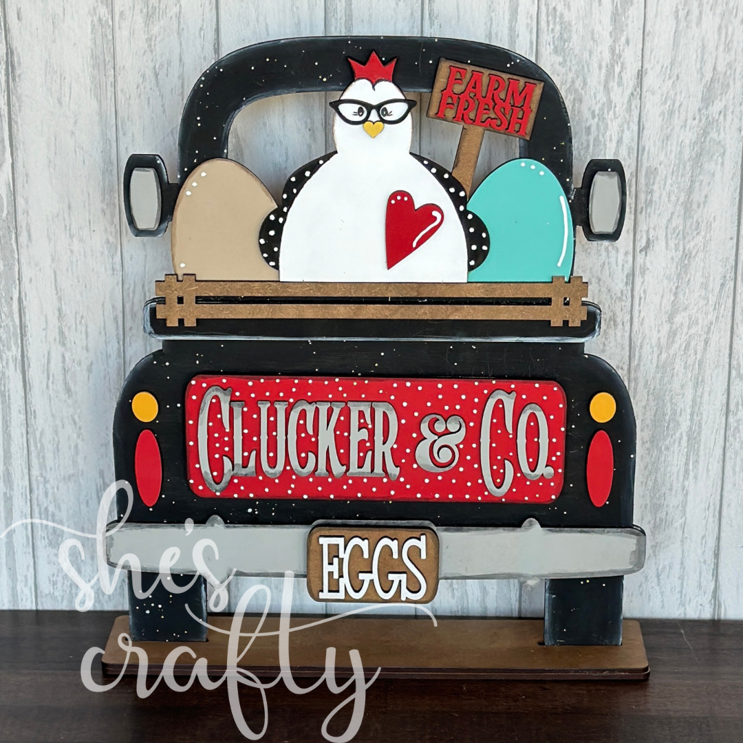 Clucker and Co. Seasonal Insert