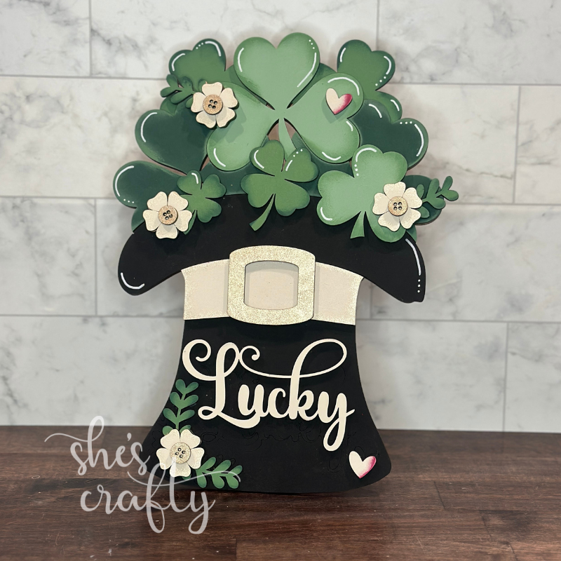 Lucky Hat Shelf Sitter